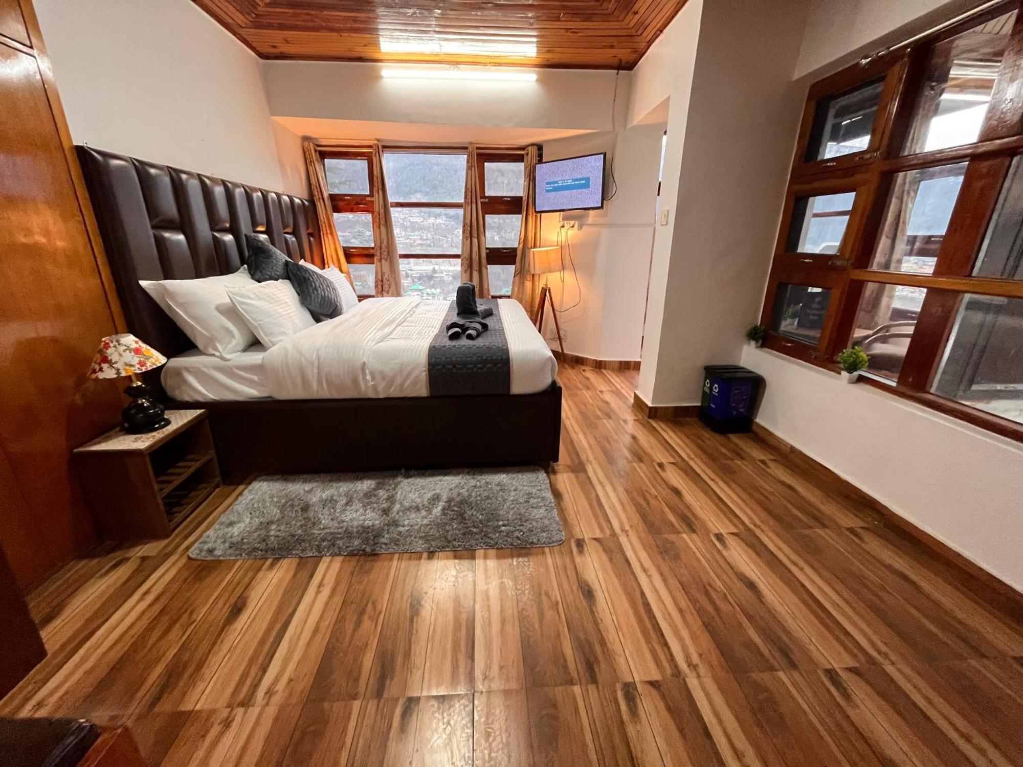 Himalayan River Mountain View 2 Bedrooms Cottage, Manali 외부 사진