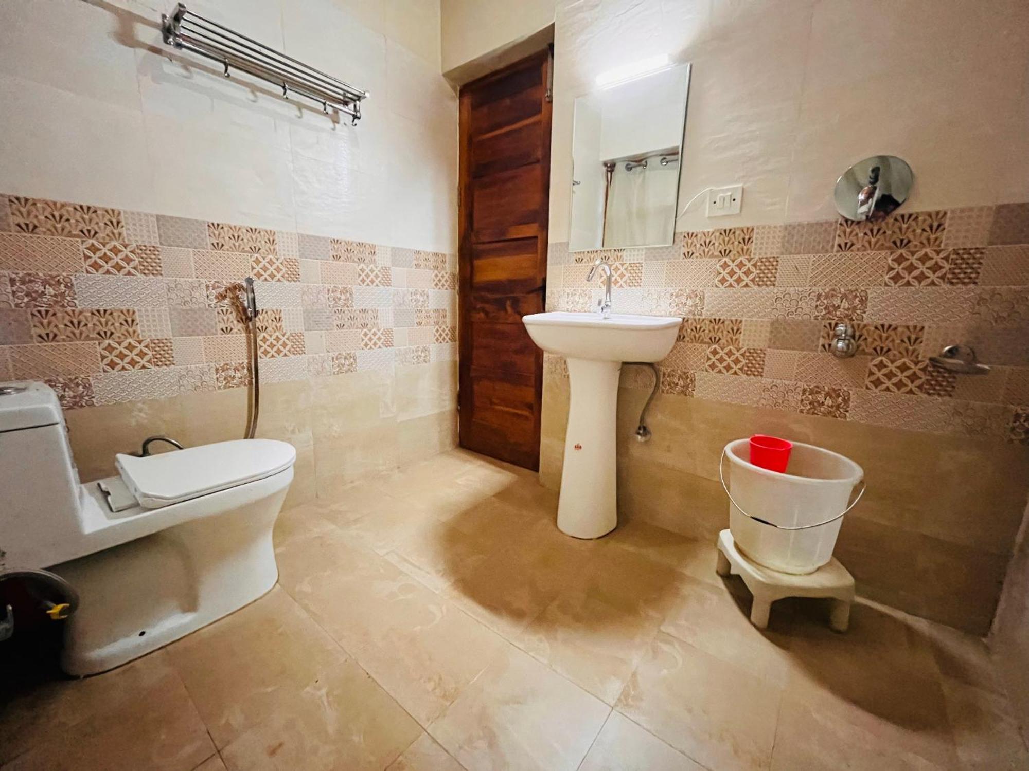 Himalayan River Mountain View 2 Bedrooms Cottage, Manali 외부 사진