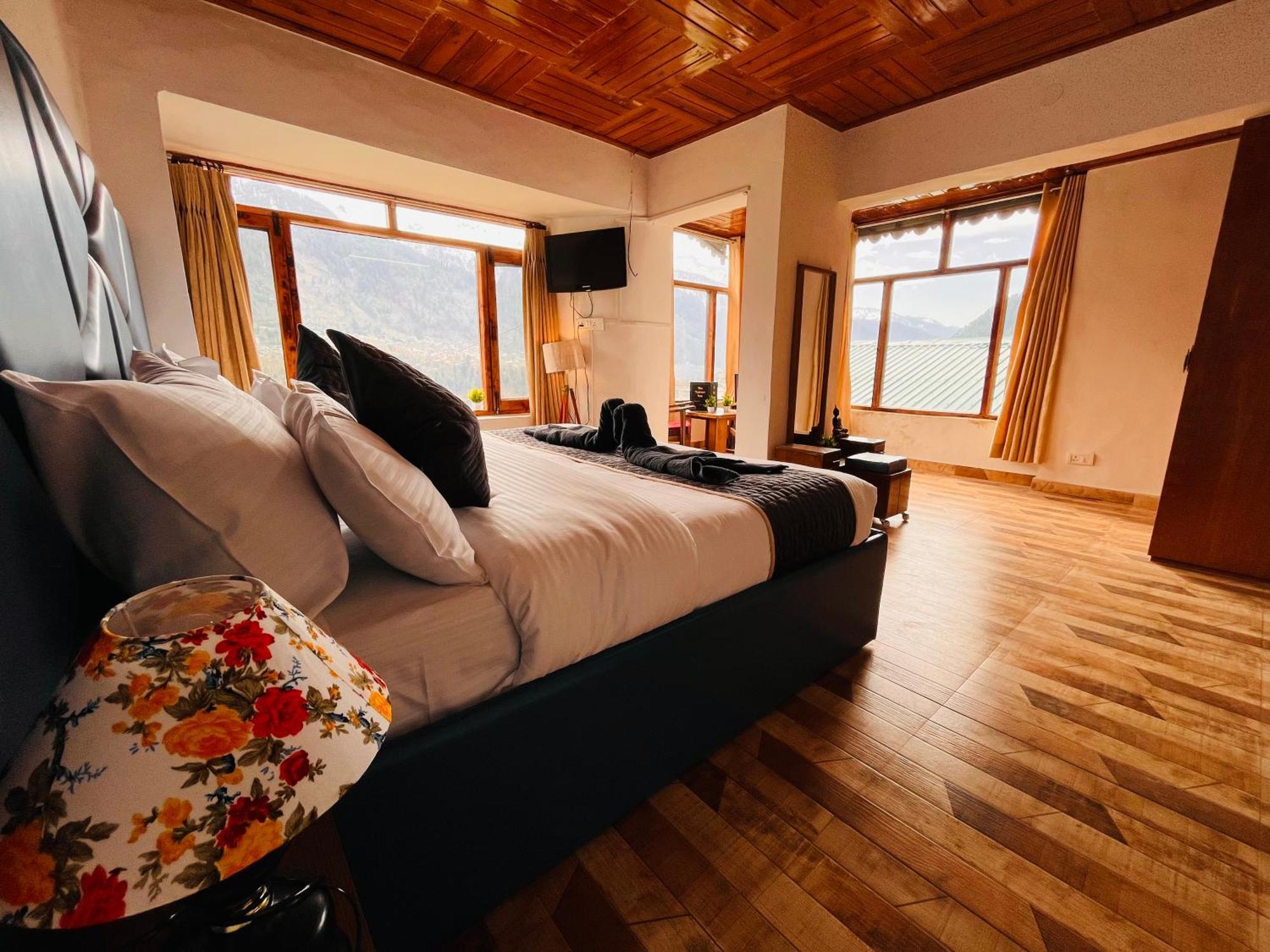 Himalayan River Mountain View 2 Bedrooms Cottage, Manali 외부 사진